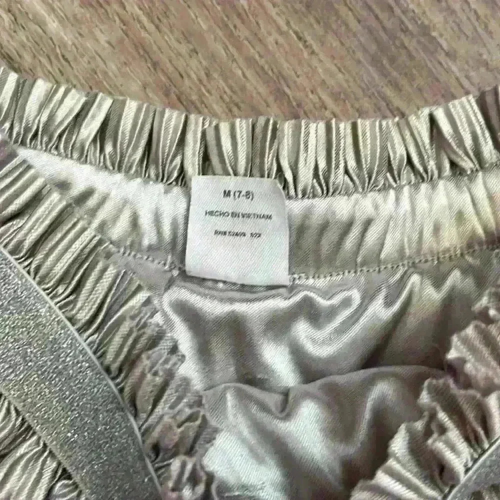 Wonder Nation Girls silver skirt - Picture 5 of 6